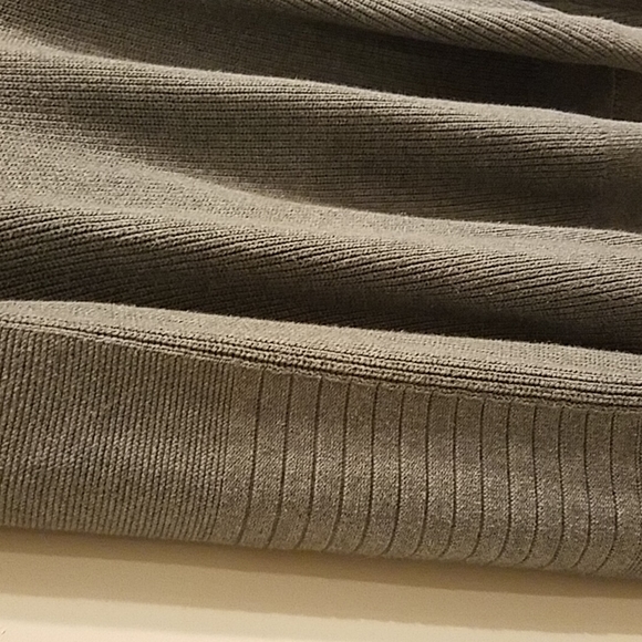 Express men's quarter zip sweater - Picture 5 of 7